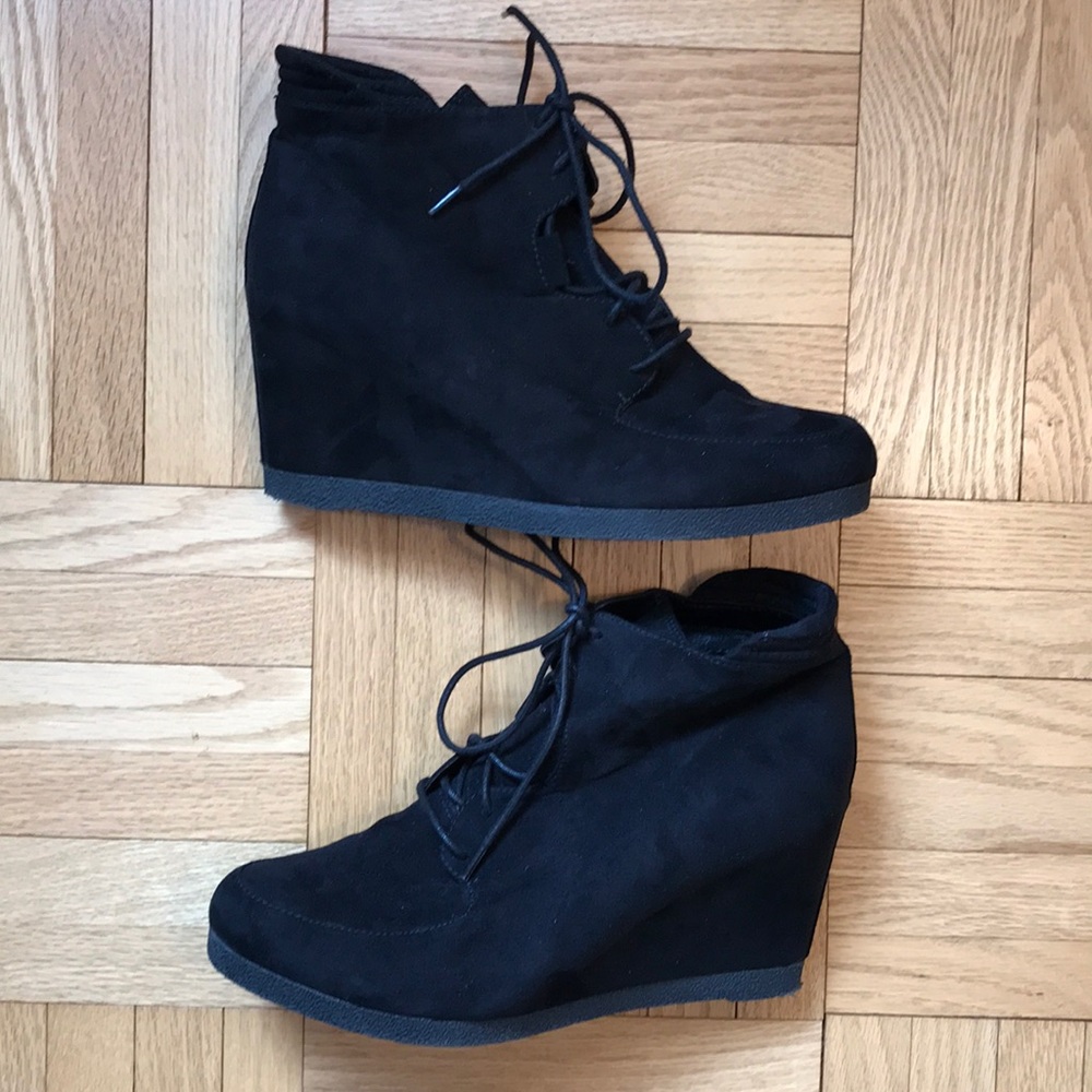 UNISA Black Suede wedge booties. Size 10M